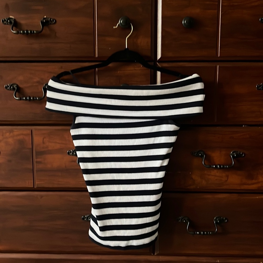 Off the shoulder navy blue and white striped banana republic top.